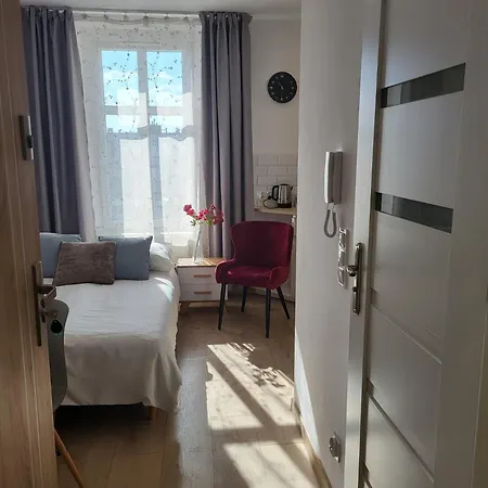 - 6 * Gliwice